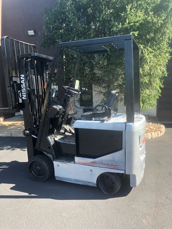 UNICARRIERS PF70 Pneumatic Tire Forklifts For Sale - 1 Listings