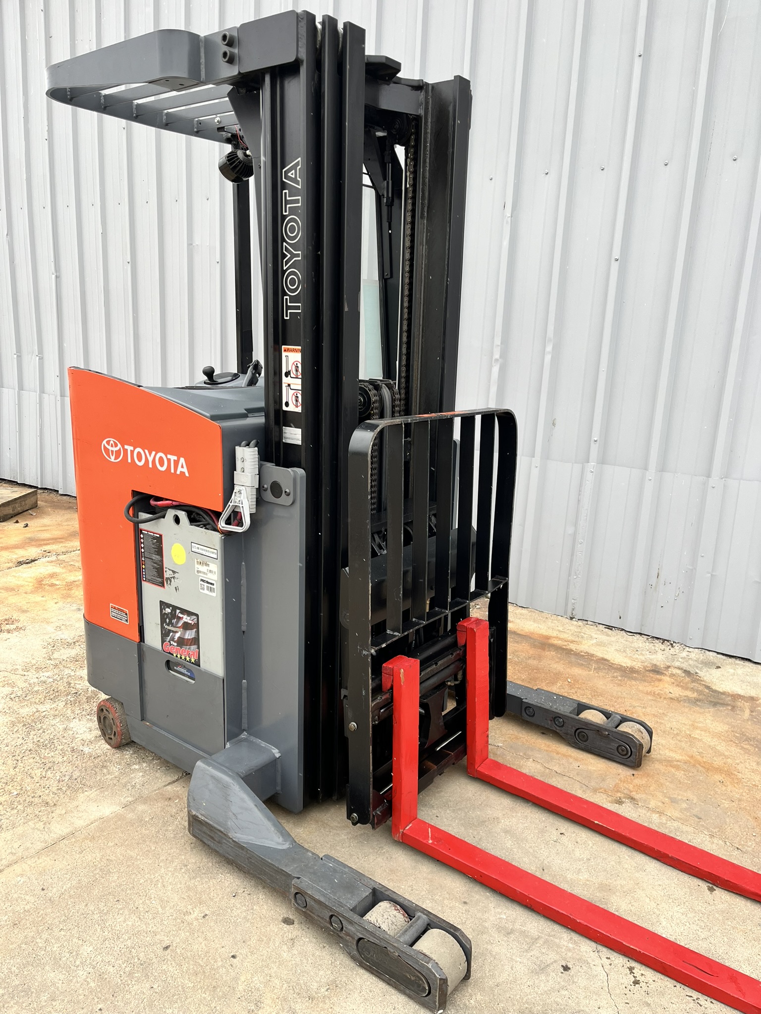 2007 TOYOTA 7BRU18 REACH TRUCK 3500LB FORKLIFT | ForkliftTrader.com ...