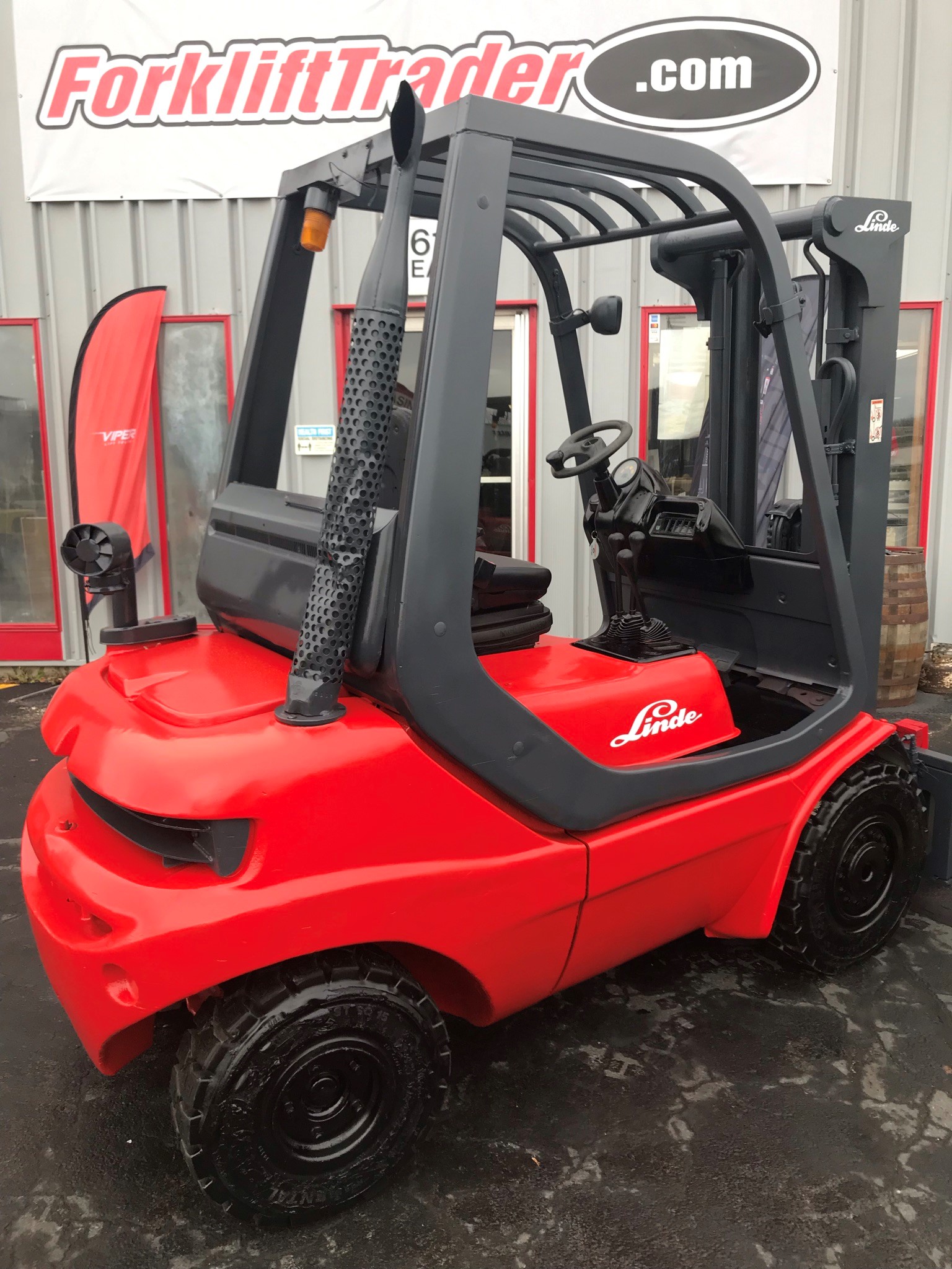 linde-h25d-03-hydrostatic-diesel-forklift-with-5000lb-capacity-and